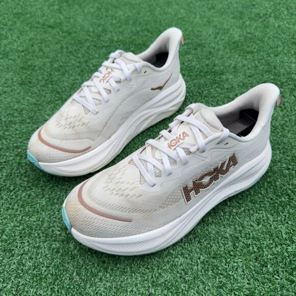 HOKA ONE ONE SKYFLOW - Women’s Running Shoes - SIZE 6.5B - Picture 2 of 10